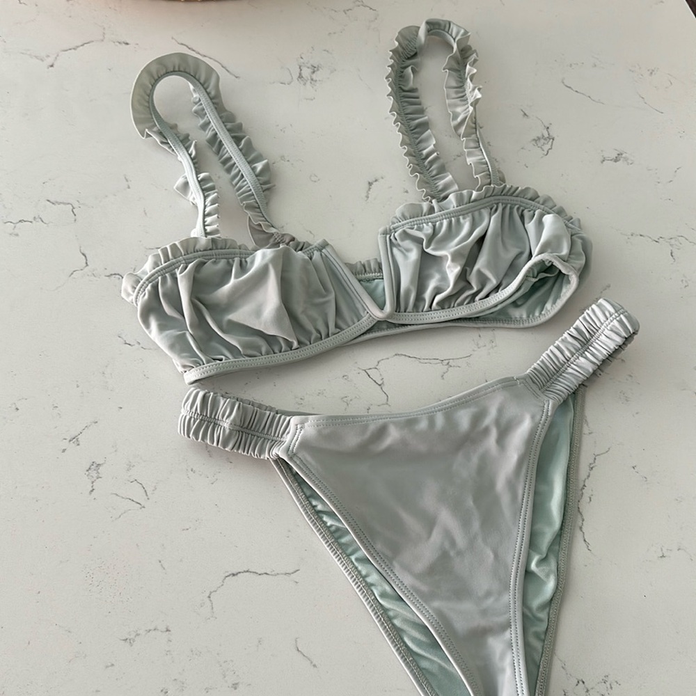 FREE PEOPLE SWIMSUIT BINIKI SET TOP BOTTOM RUFFLES S